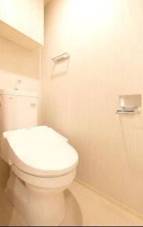 トイレ　※反転タイプの写真を使用しています。