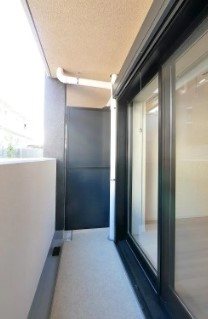 バルコニー　※反転タイプの写真を使用しています。