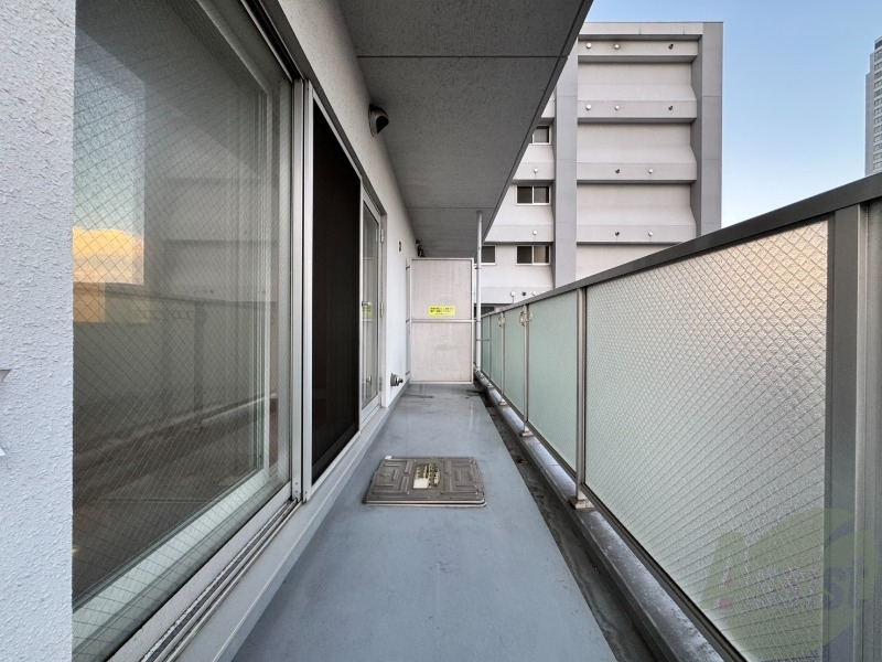 バルコニー　バルコニーです。洗濯物を干したり一息ついたりできますね！