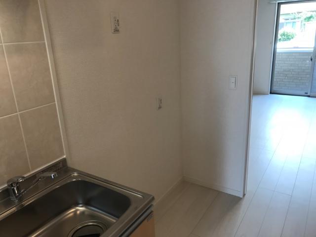 キッチン　冷蔵庫置場