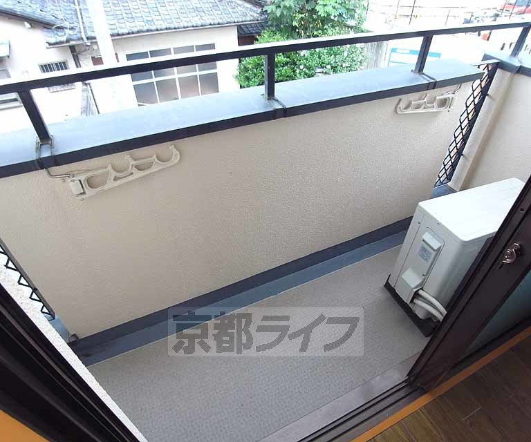 バルコニー　バルコニーも頑丈そうですよ。