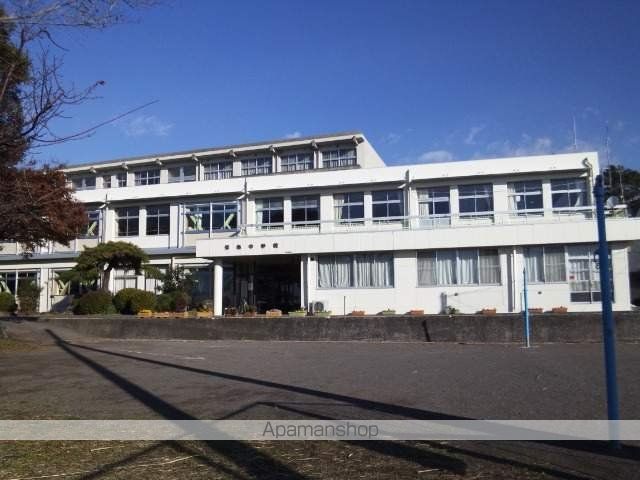 中学校　沼津市立浮島中学校（中学校）まで2439m