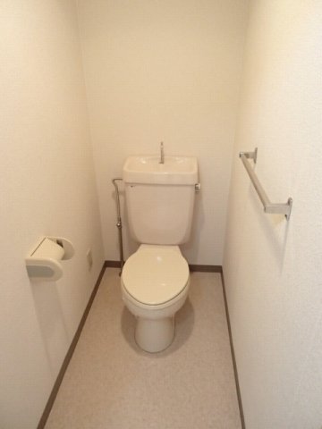 トイレ　シンプルで使いやすいトイレです