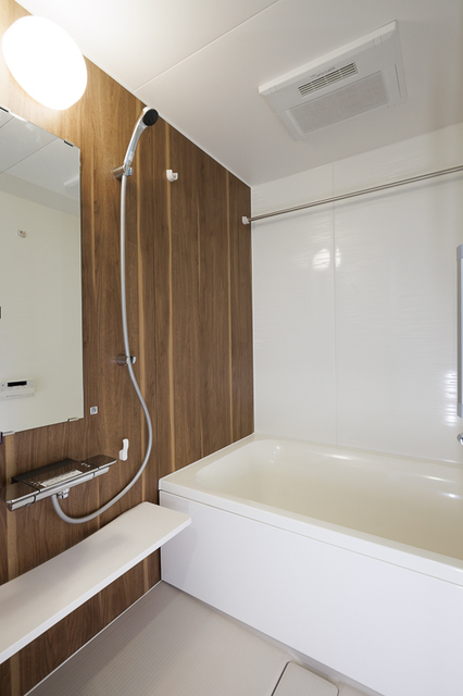 バス・シャワールーム　※写真は同タイプ住戸です。