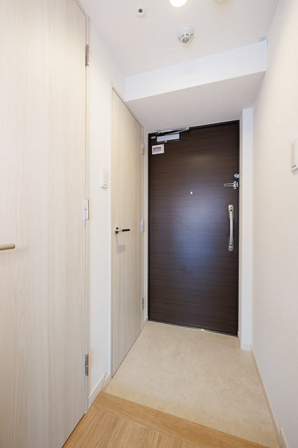 玄関　※写真は同タイプ住戸です。