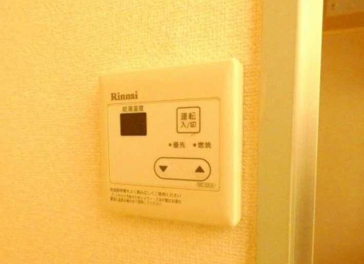 その他設備　給湯機