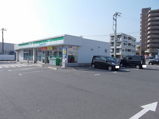 コンビニ　ファミリーマート光虹ヶ浜店（コンビニ）まで1150m