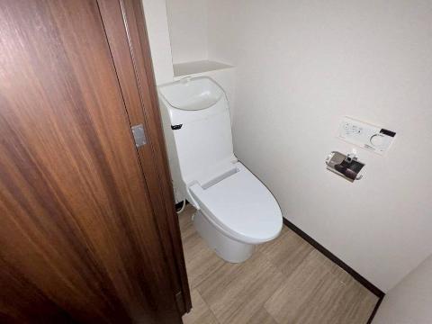 トイレ　シャワー付トイレ