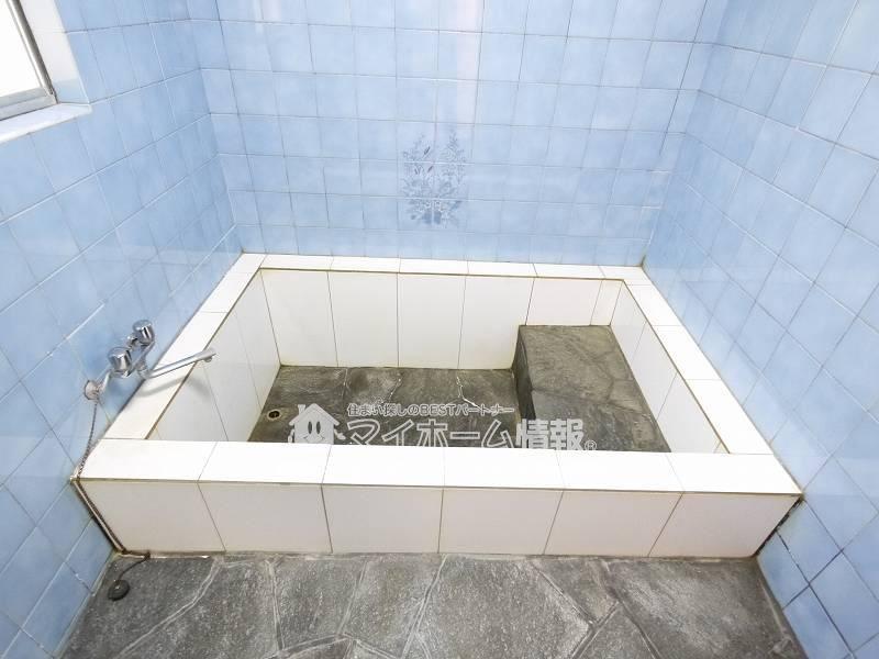 バス・シャワールーム　バスルーム