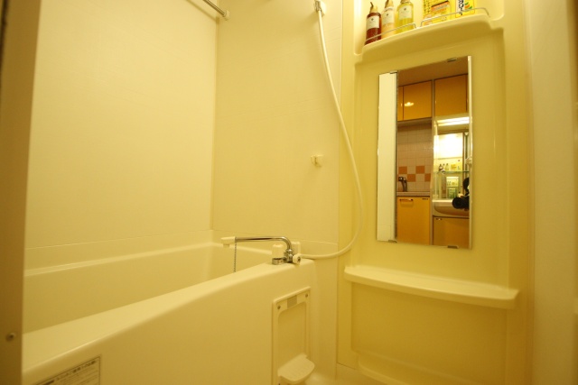 バス・シャワールーム　※別室の参考写真の為、現況優先です。