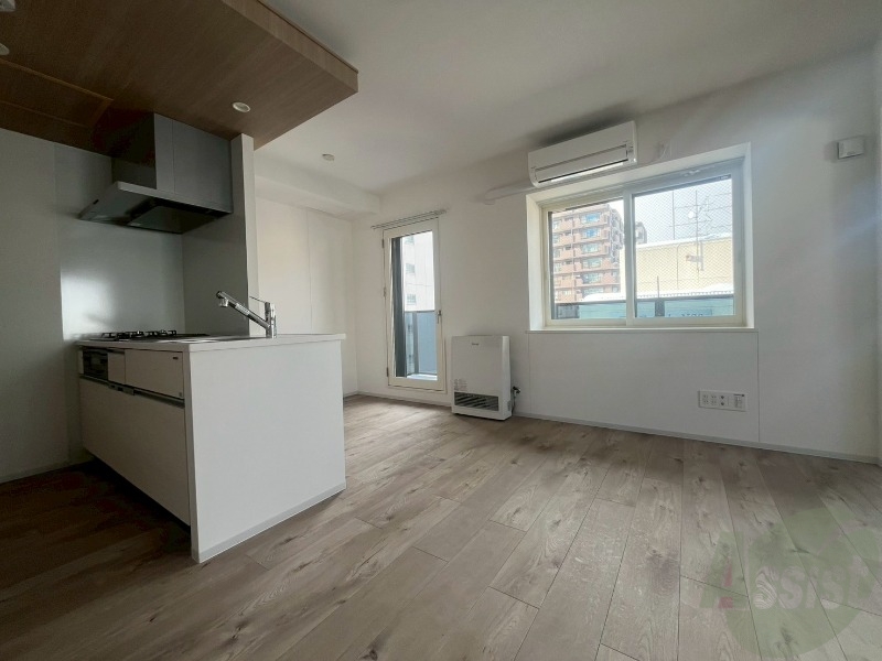 居室・リビング　広くてキレイなお部屋が広がっていて、充実した生活が送れそう。