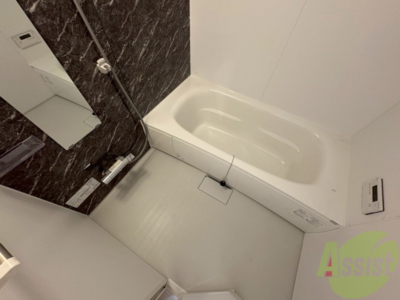 バス・シャワールーム　追い炊き機能付きでいつでも温かいお風呂に入れますね。