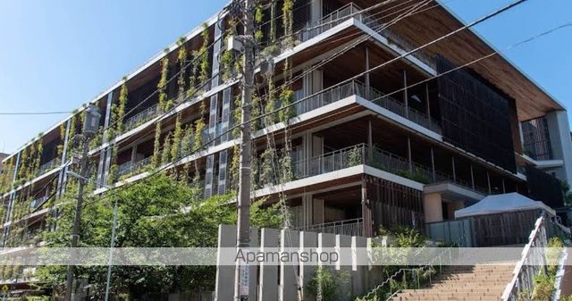 小学校　中央小学校（小学校）まで533m