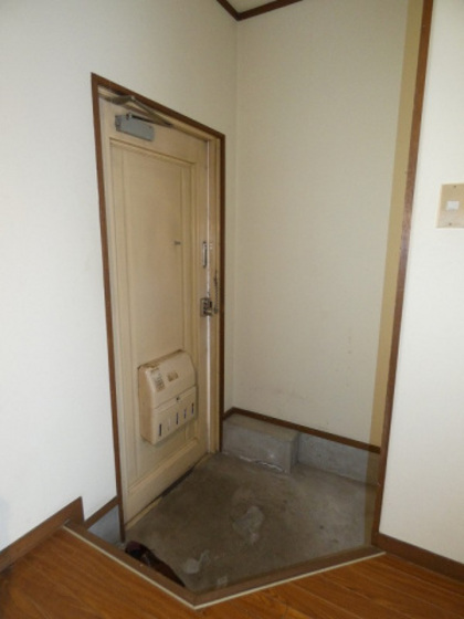 玄関　他号室のお写真です