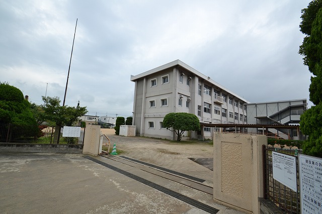 小学校　岡山市立可知小学校（小学校）まで1005m