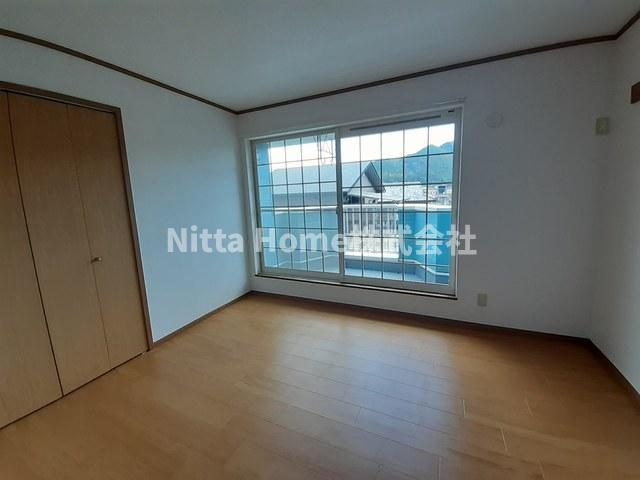 その他部屋・スペース　洋室は3部屋あります◎