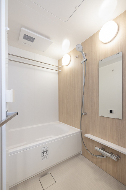 バス・シャワールーム　※写真は同タイプ住戸です。