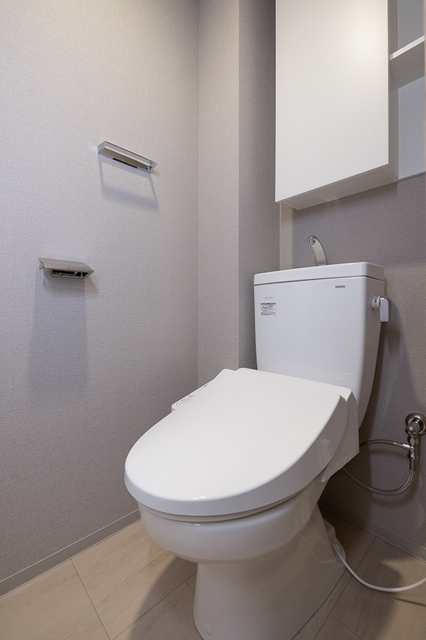 トイレ　※写真は同タイプ住戸です。