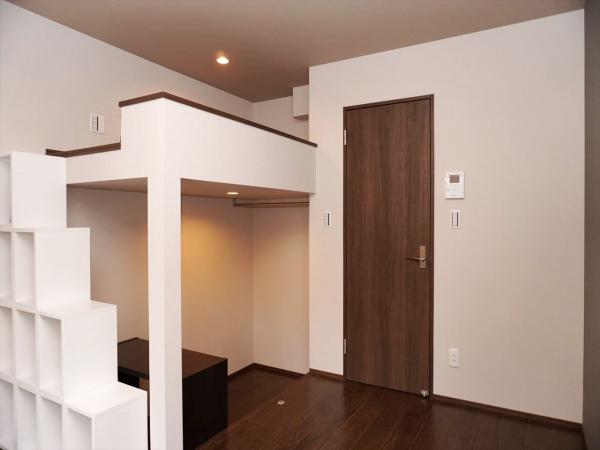 居室・リビング　内装