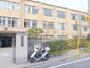 中学校　桃山中学校（中学校）まで1700m