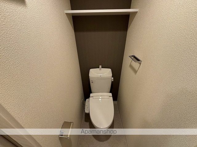 地下鉄御堂筋線 江坂駅 徒歩8分 14階建 築1年のトイレ写真