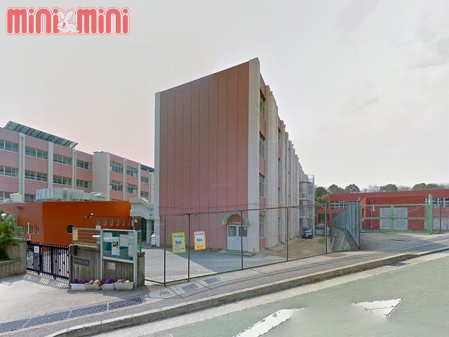 小学校　神戸市立松尾小学校（小学校）まで1048m