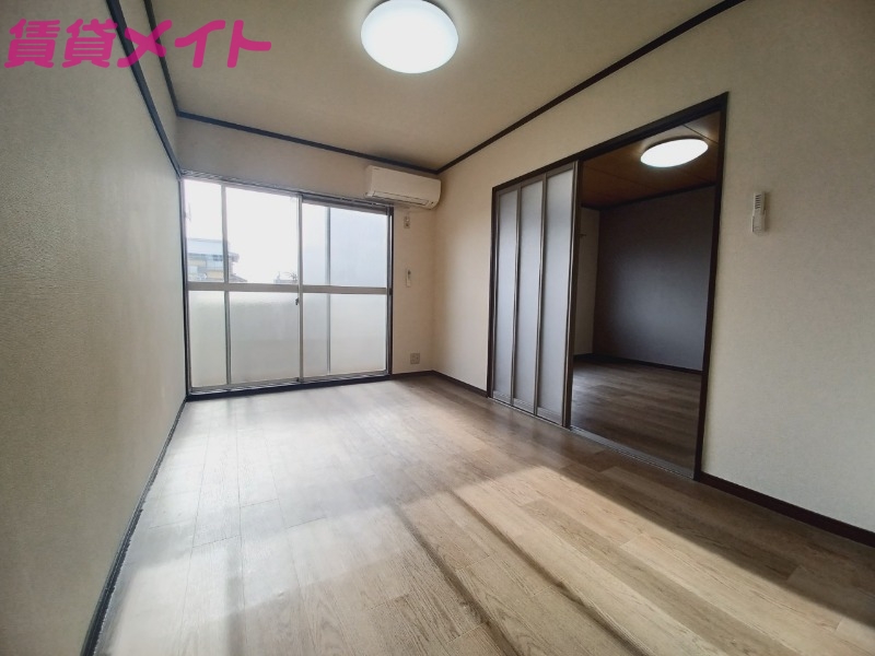 居室・リビング　別室の写真です。