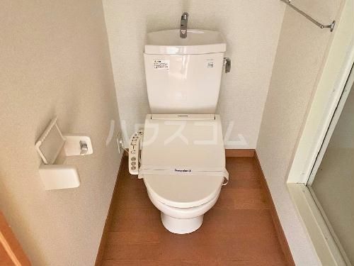 レオパレスハロー越谷のトイレ写真