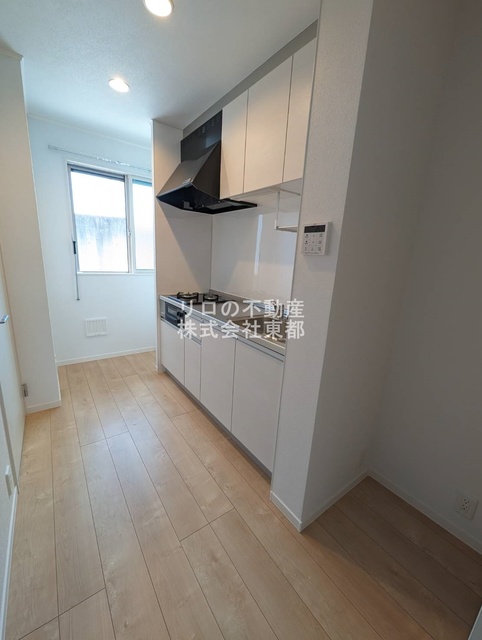 キッチン　システムキッチンは調理スペースも広くストレスなくお料理可能♪