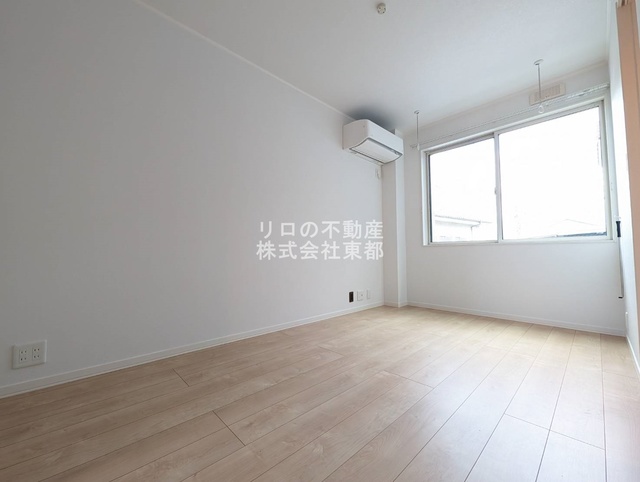 居室・リビング　明るい雰囲気で暮らしやすい！優しい質感の室内がオススメ☆