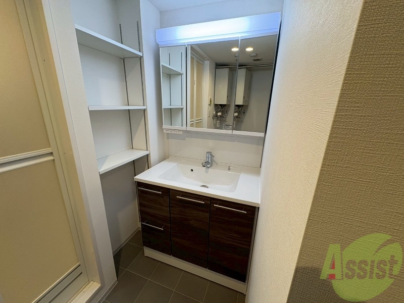 洗面設備　シャンプードレッサーで身支度もラクラクです！