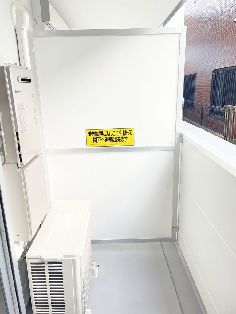 バルコニー　バルコニー