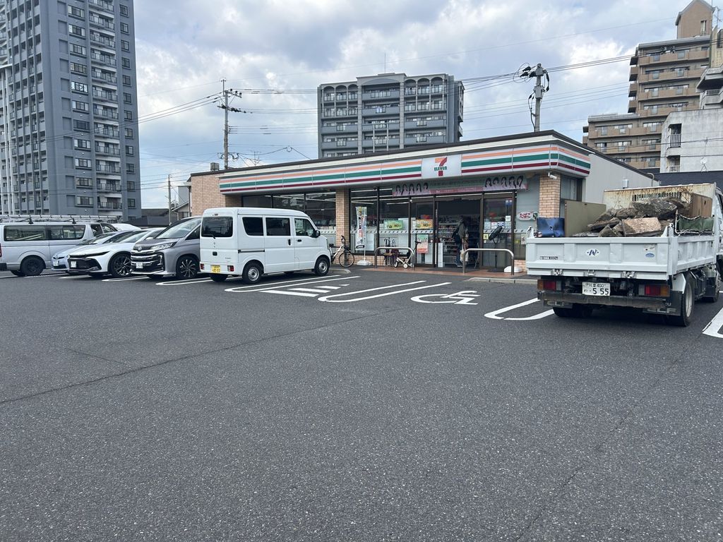 コンビニ　セブンイレブン戸畑中原西1丁目店（コンビニ）まで850m