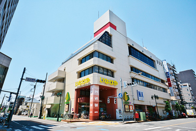 スーパー　いなげやエスビィ立川南口店（スーパー）まで806m