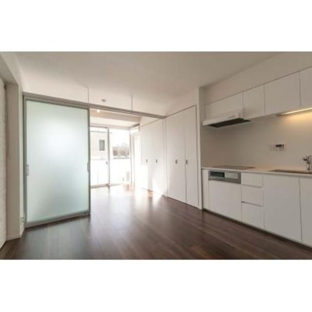 居室・リビング　同タイプ部屋　参考写真です