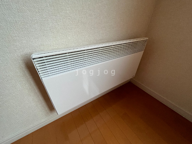 その他設備　電気ヒーター