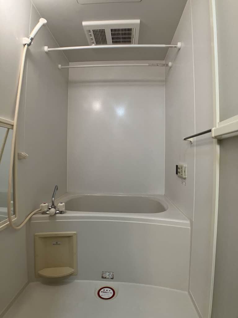 バス・シャワールーム　浴室