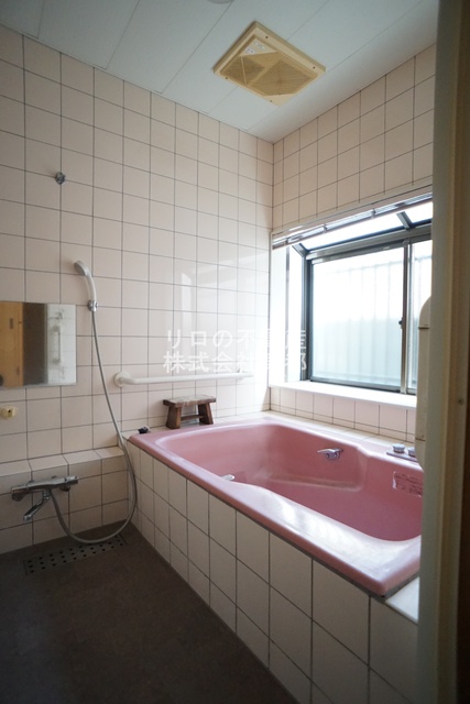 バス・シャワールーム　追焚機能付なので経済的です！