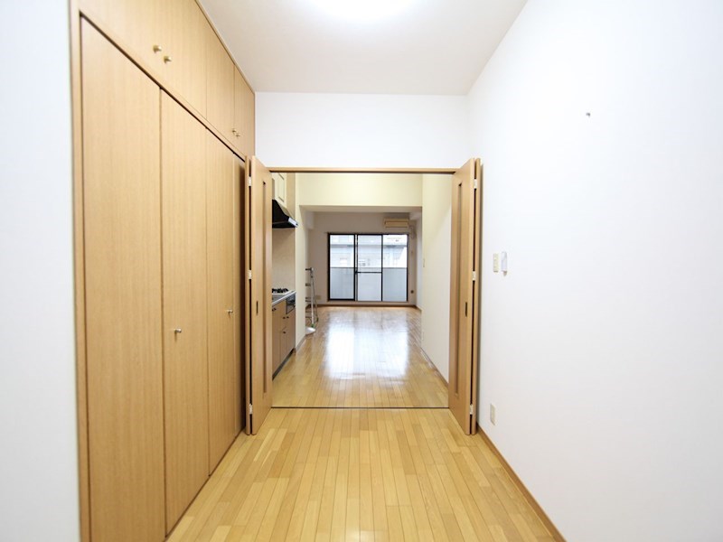 その他　ＬＤＫ12.6帖　洋室5.4帖　つなげても仕切っても使えます