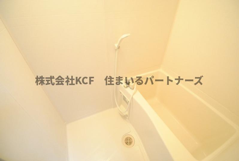 バス・シャワールーム　ゆったり過ごせるお風呂です