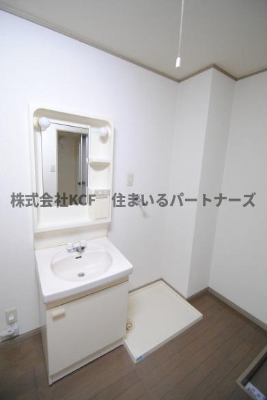 洗面設備　使いやすい洗面所です