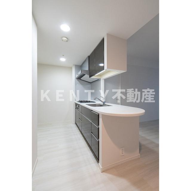 キッチン　コンパクトなキッチンで掃除もラクラク