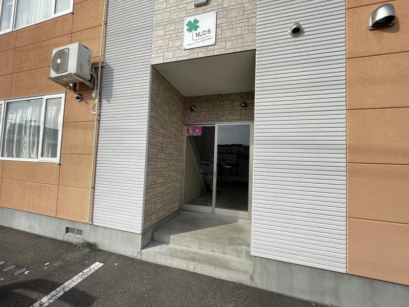 エントランス　エントランス