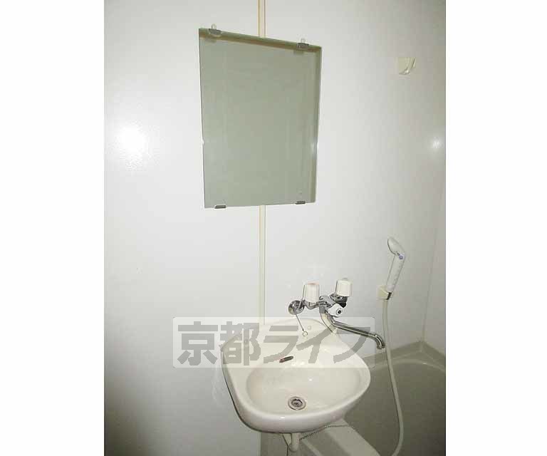 洗面設備　洗面台です