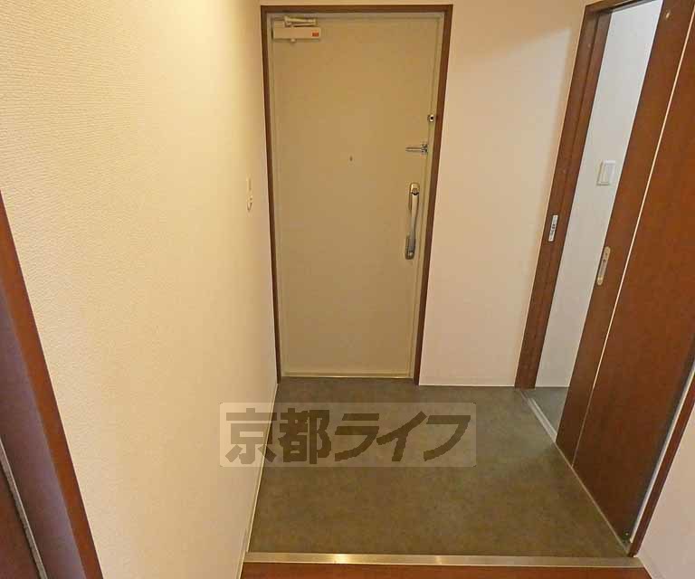 玄関　玄関です。