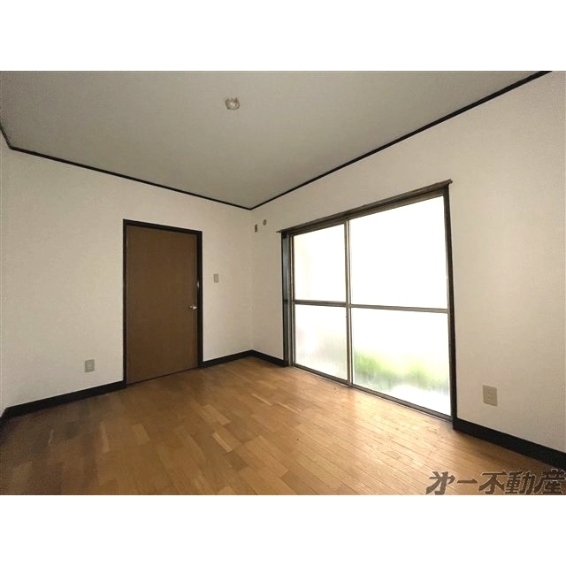 建物外観　洋室