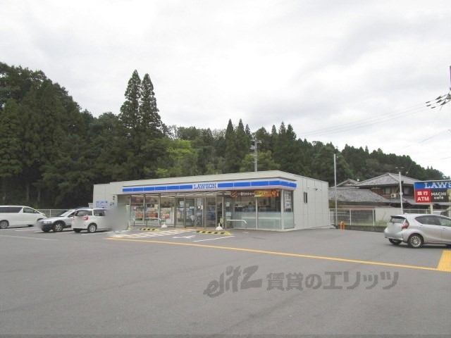 コンビニ　ローソン信楽町勅旨店（コンビニ）まで1200m