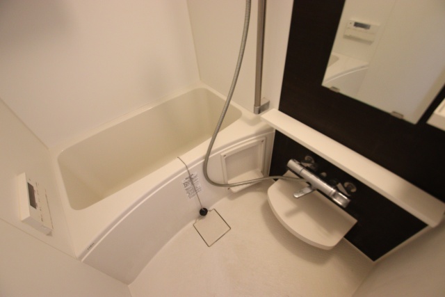 バス・シャワールーム　※別室の参考写真の為、現況優先です。
