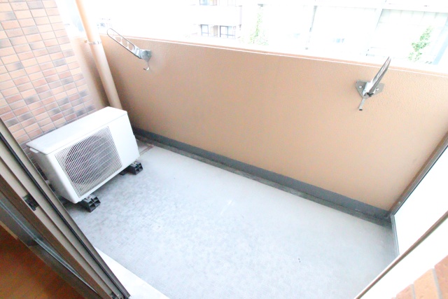 バルコニー　※別室の参考写真の為、現況優先です。