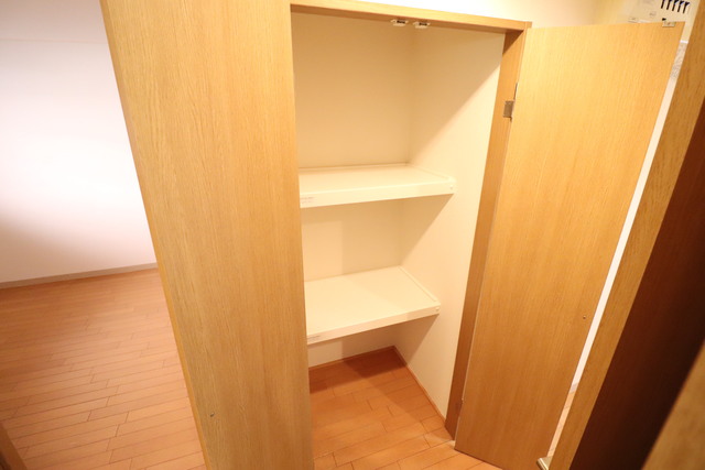 収納　廊下収納